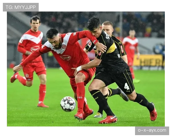 沙尔克04战术革新显成效，高压逼抢体系助球队强势回暖