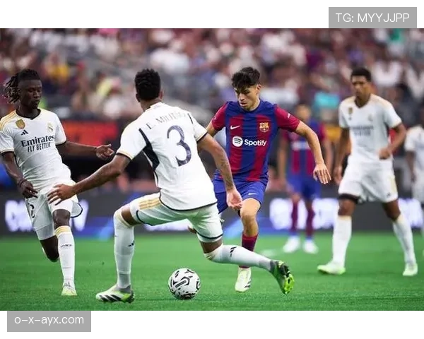 西甲新赛季战火重燃,豪门对决引爆球迷期待 西甲新赛季战火重燃,豪门对决引爆球迷期待