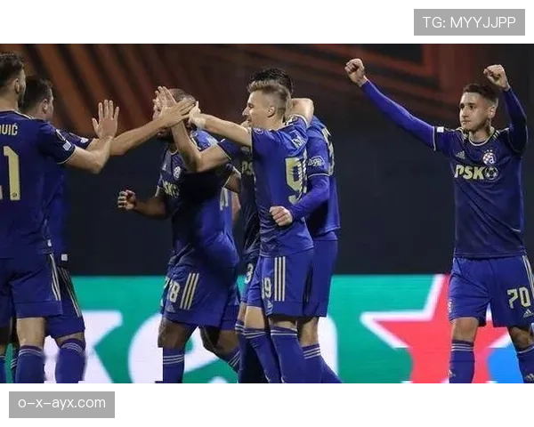 秘鲁队战术调整 秘鲁队战术调整